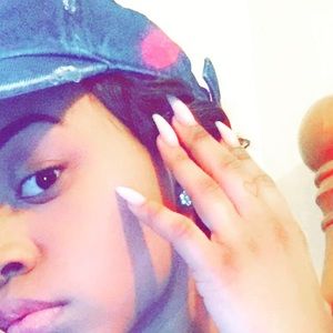 Meet your Posher, Diamond